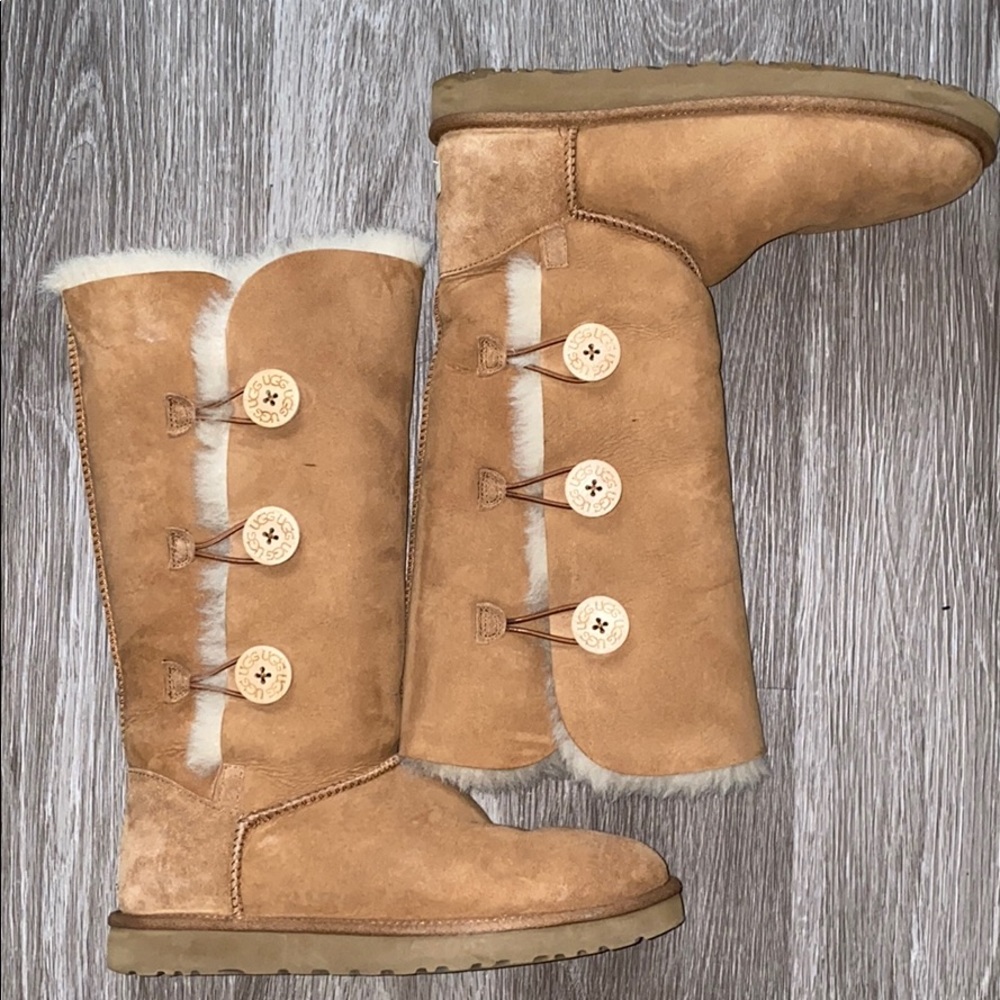 size 10 tall button UGG boots